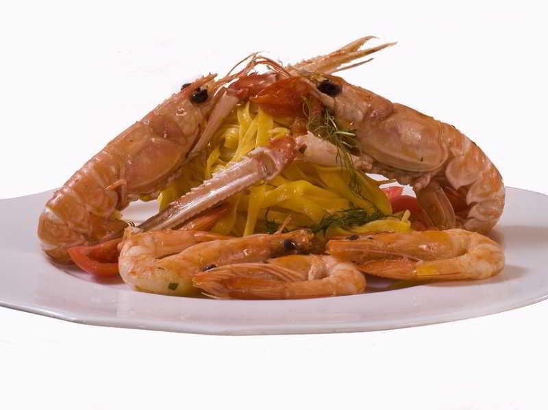 Hotel Vittoria Pesaro Exterior photo Shrimp and pasta