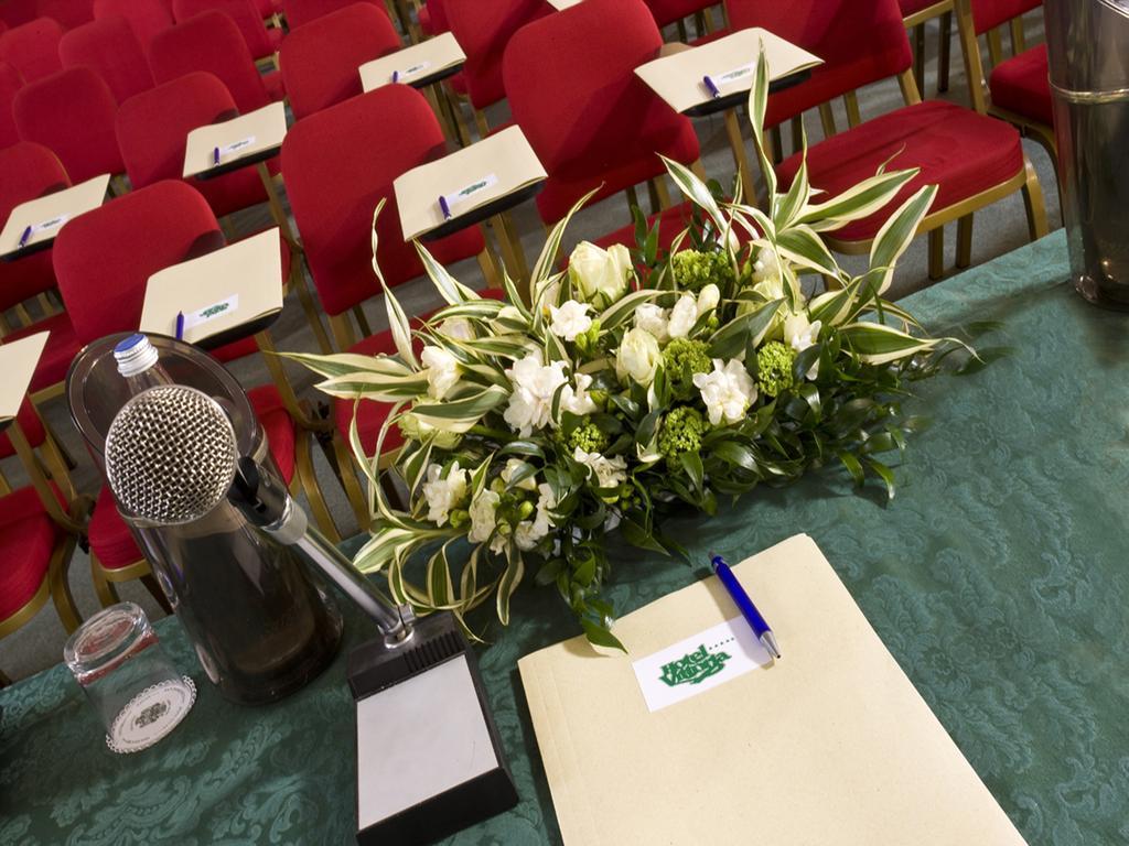 Hotel Vittoria Pesaro Exterior photo The podium at the 2015 conference