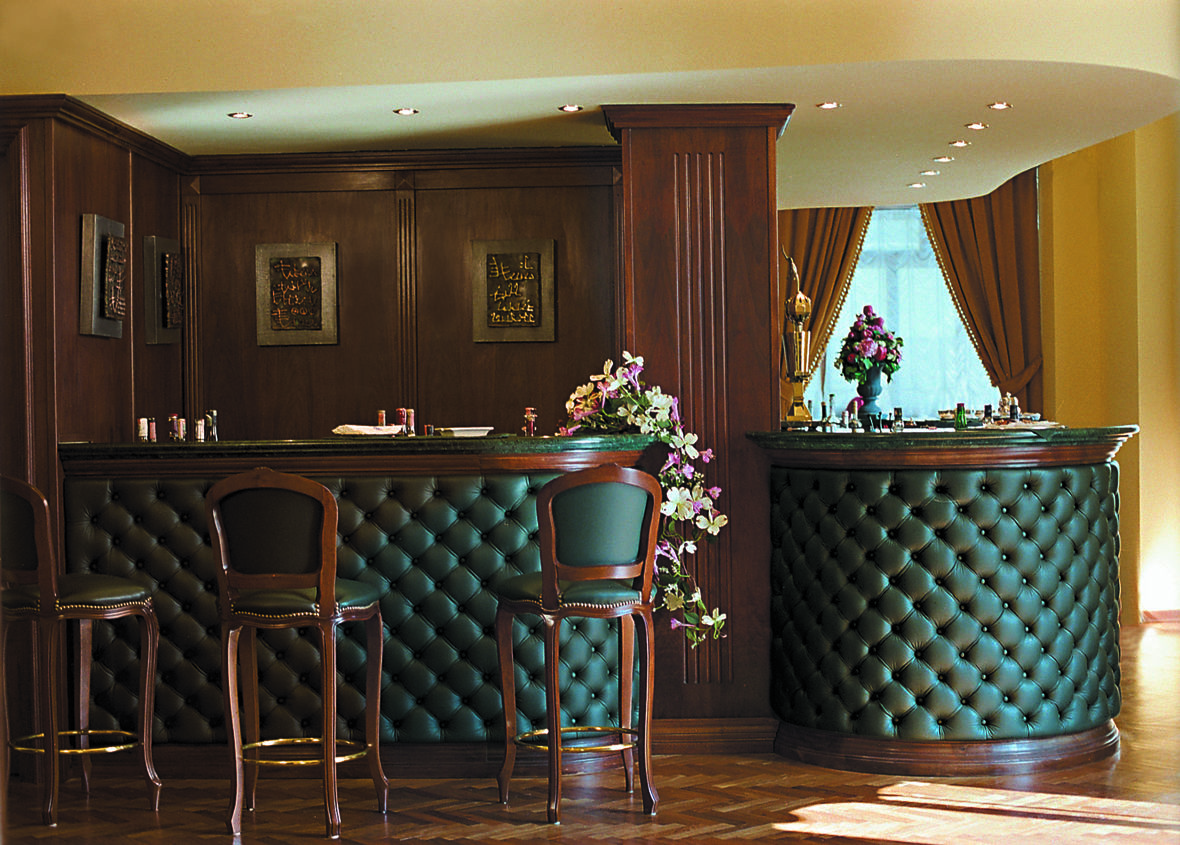 Hotel Vittoria Pesaro Restaurant photo A bar in a hotel